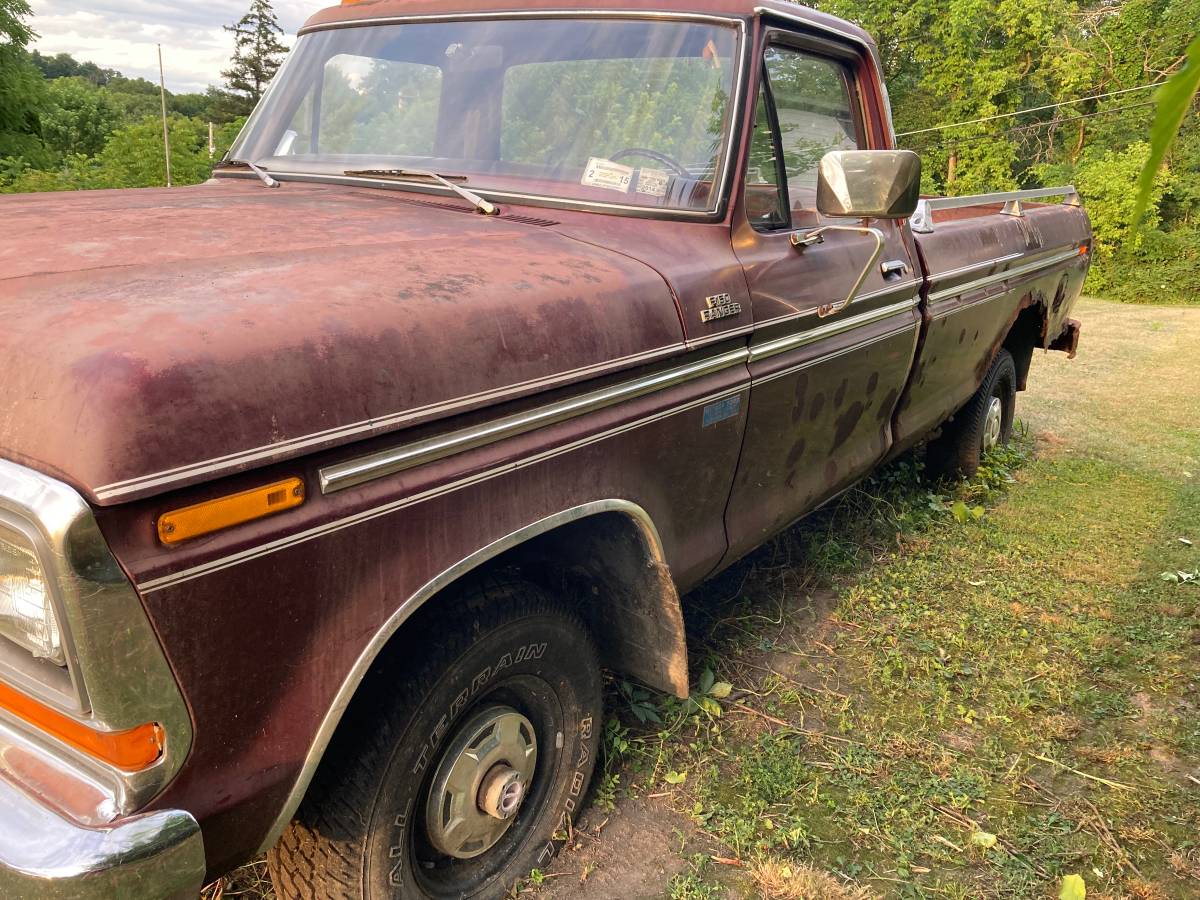 Ford-f-150-ranger-1979-red-16