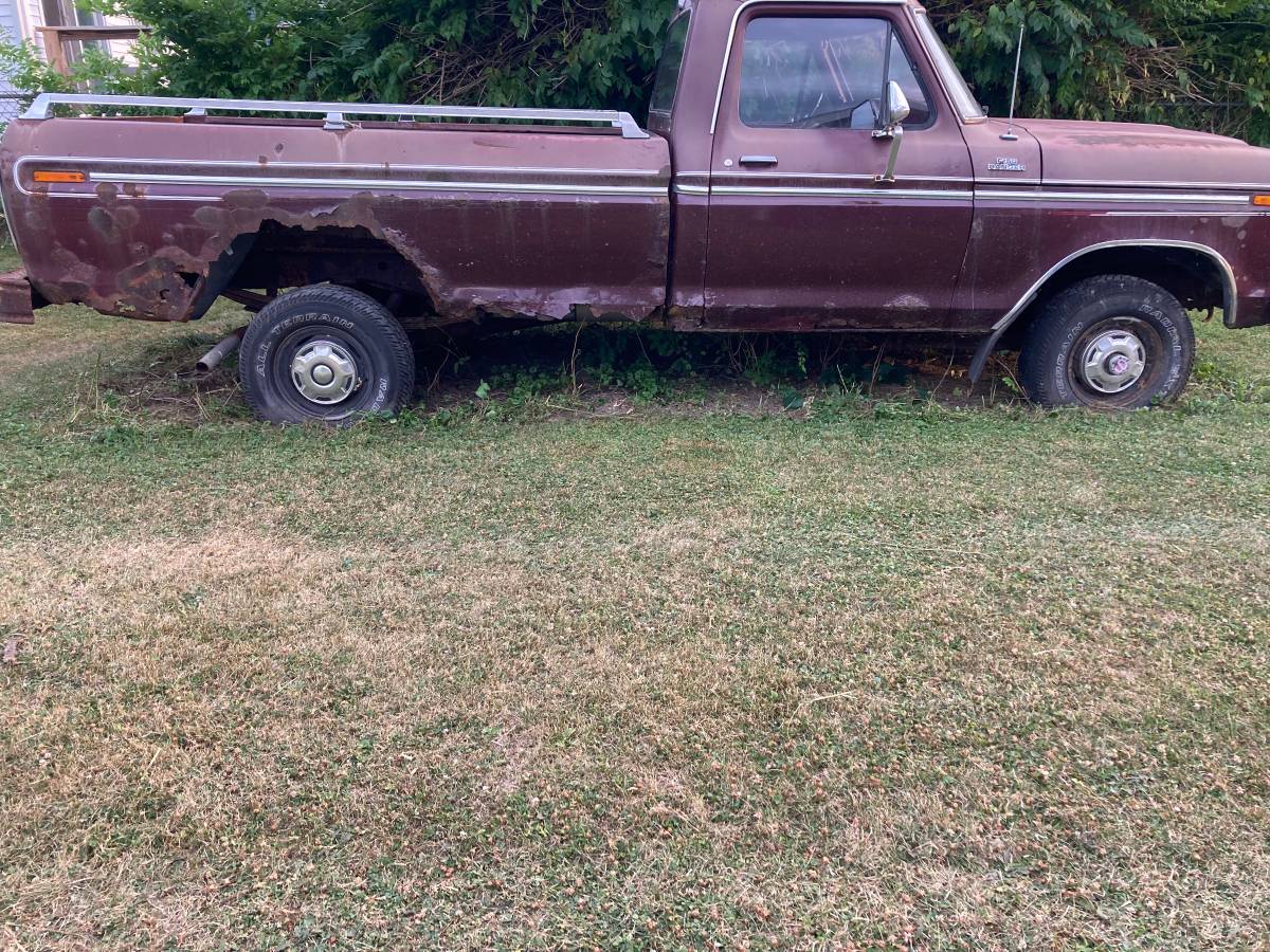 Ford-f-150-ranger-1979-red-19
