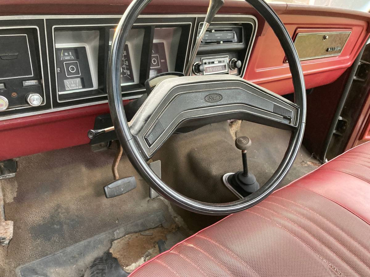 Ford-f-150-ranger-1979-red-5