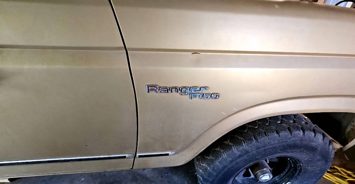 Ford-f-150-ranger-xlt-1980-2