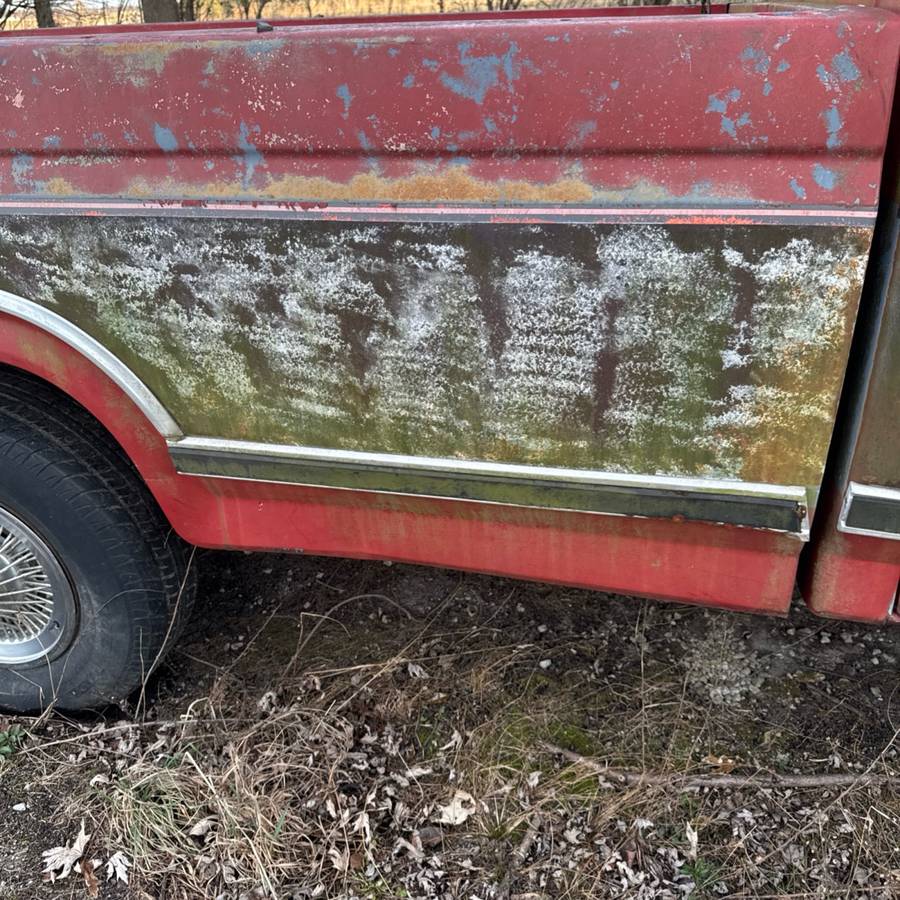 Ford-f-150-truck-1986-red-1