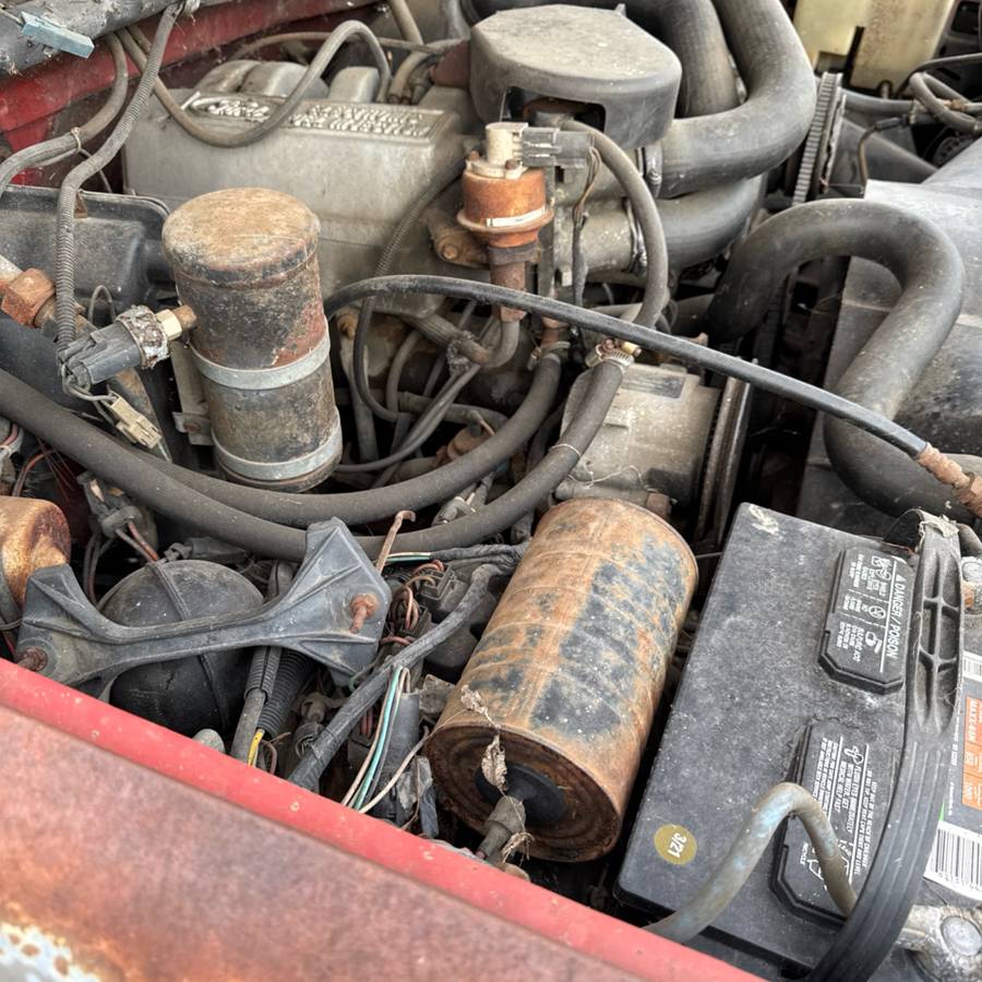 Ford-f-150-truck-1986-red-12