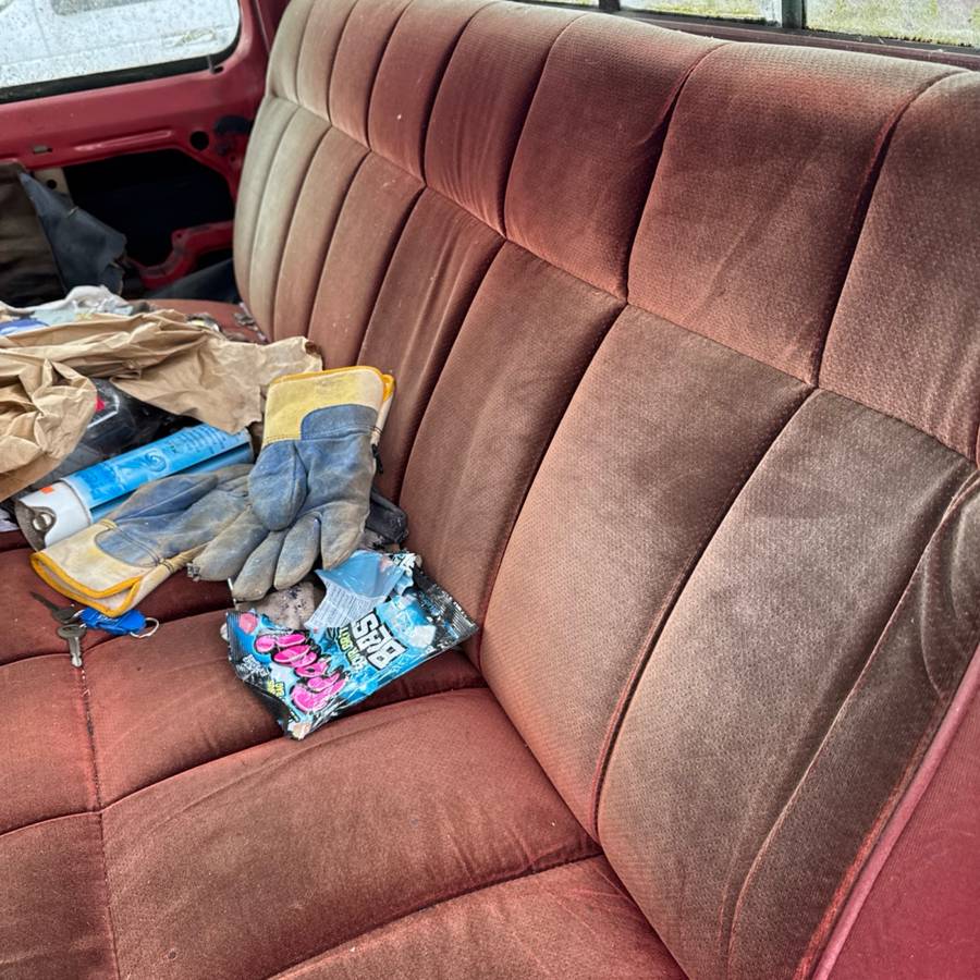 Ford-f-150-truck-1986-red-19