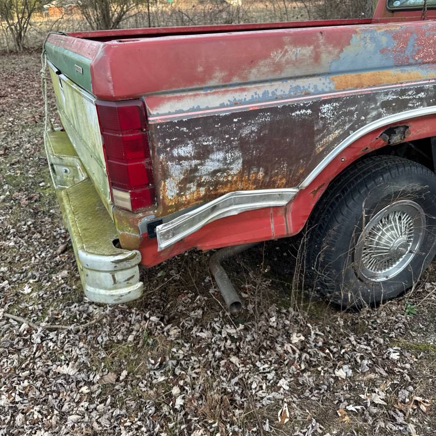 Ford-f-150-truck-1986-red-5