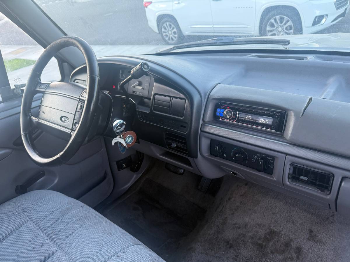 Ford-f-150-xlt-1994-silver-7
