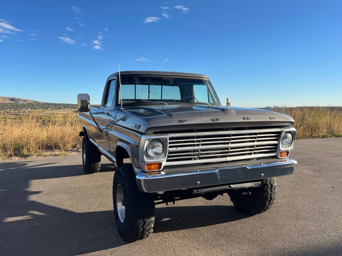 Ford-f-250-1967-silver-3