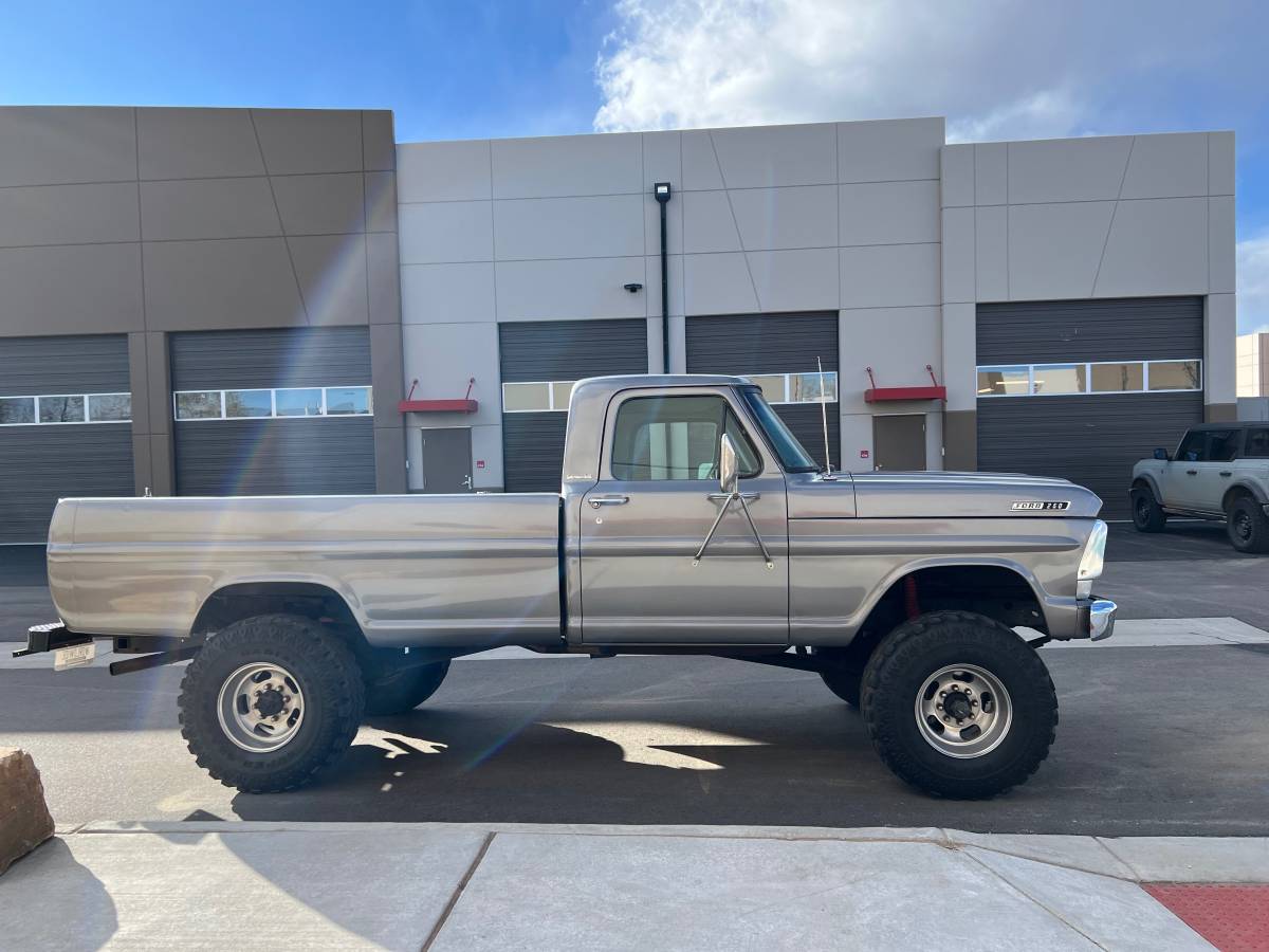 Ford-f-250-1967-silver-4