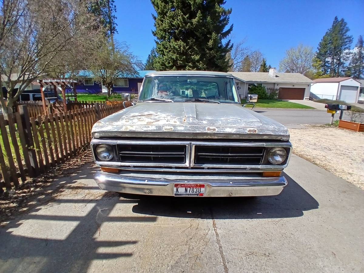 Ford-f-250-1972-grey-18