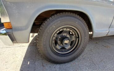 Ford-f-250-1972-grey-2
