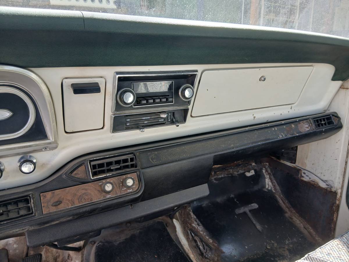 Ford-f-250-1972-grey-7