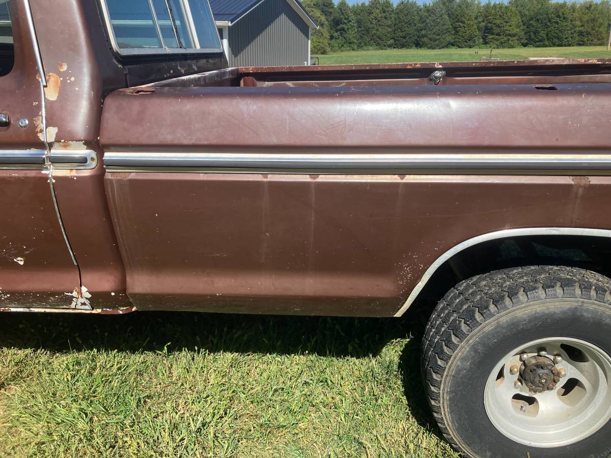 Ford-f-250-1978-brown-11