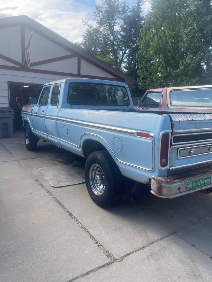 Ford-f-250-1979-blue-2