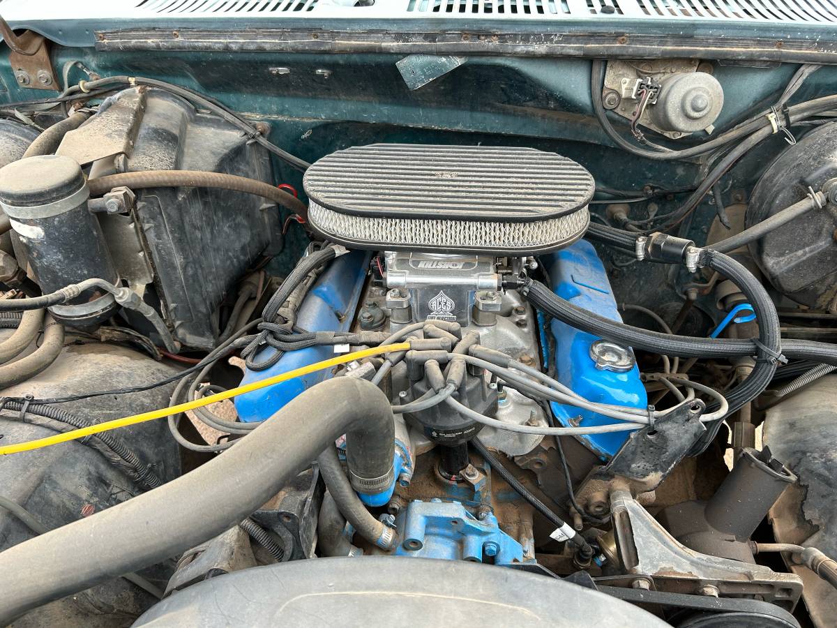 Ford-f-250-1982-green-5