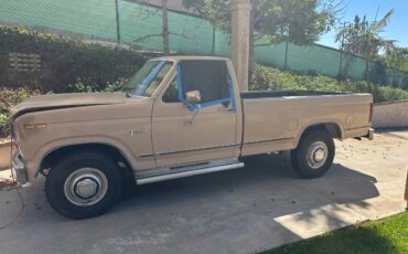 Ford-f-250-1985-brown-2