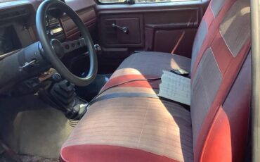 Ford-f-250-1985-red