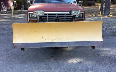 Ford-f-250-1985-red-2