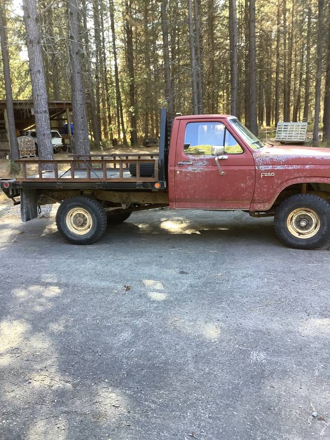 Ford-f-250-1985-red-3
