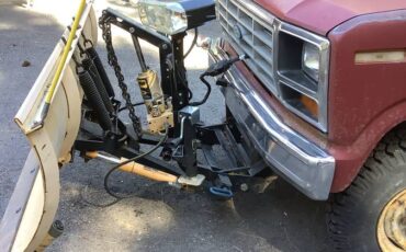 Ford-f-250-1985-red-5