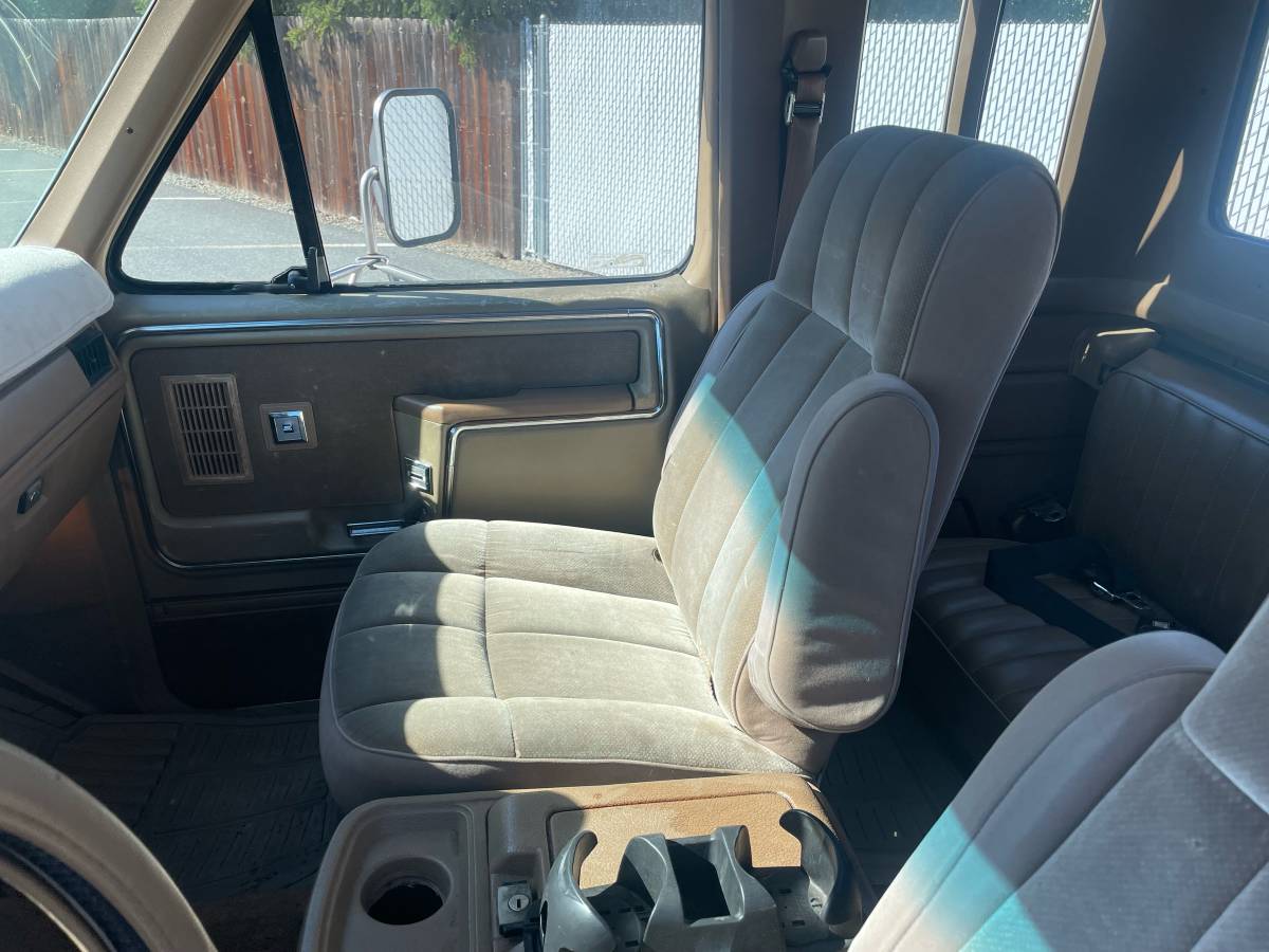 Ford-f-250-1986-brown-6