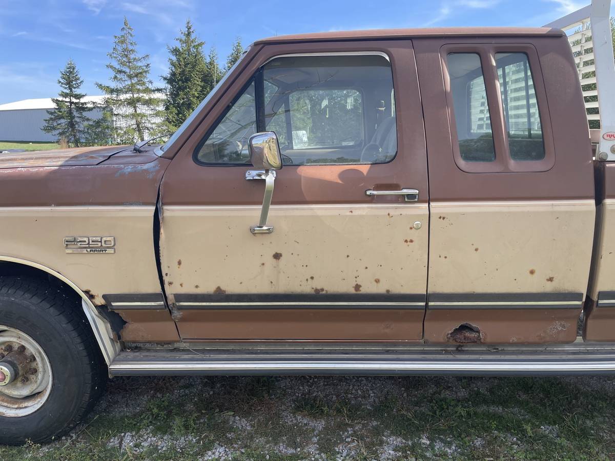 Ford-f-250-1989-brown