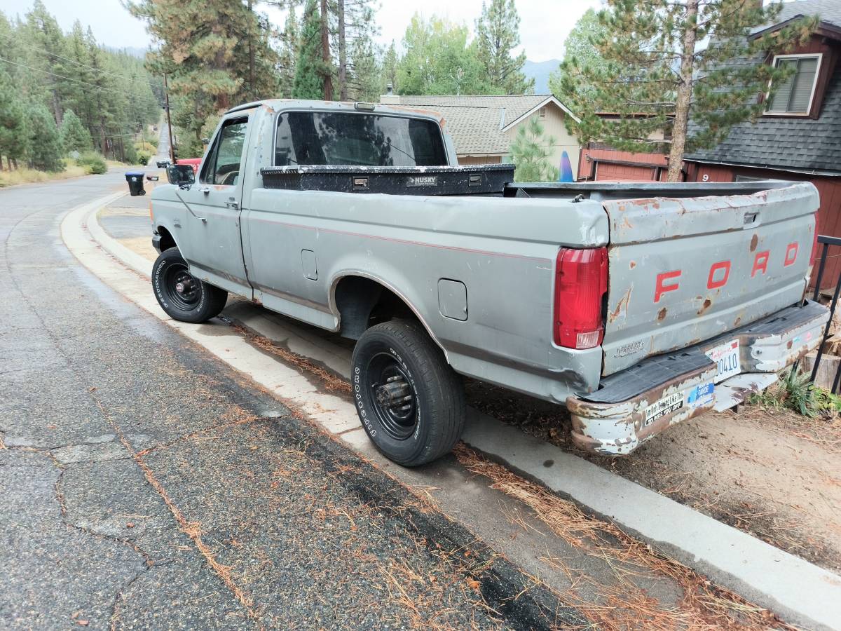 Ford-f-250-1990-grey-3
