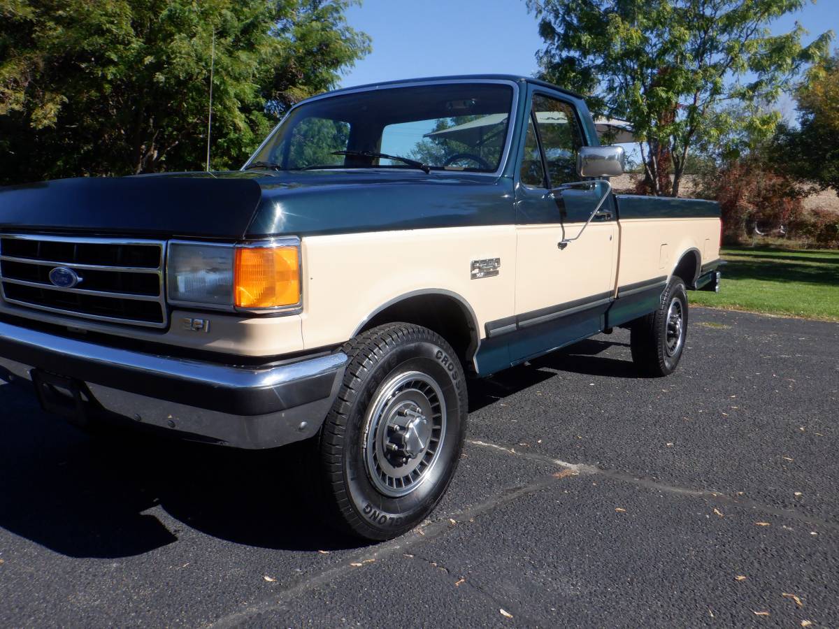 Ford-f-250-1991-green-3