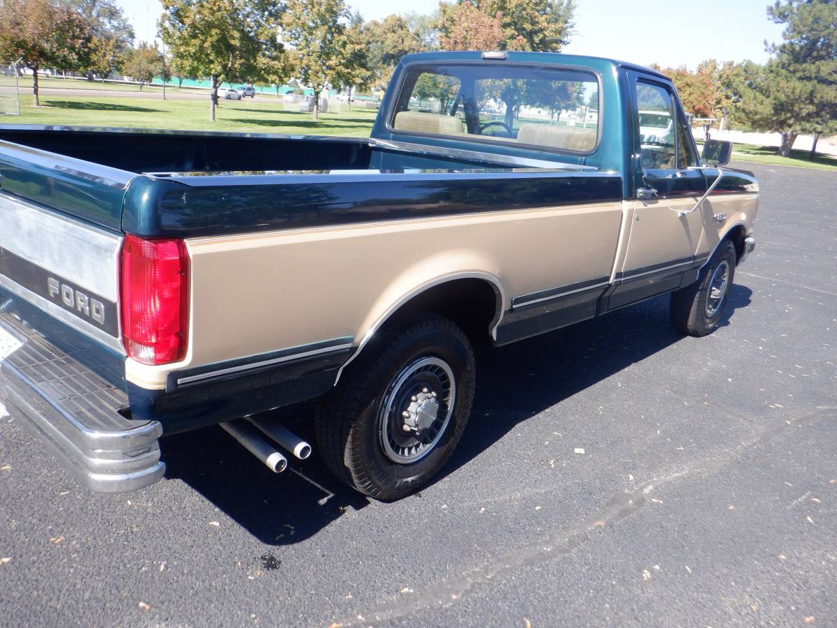 Ford-f-250-1991-green-4