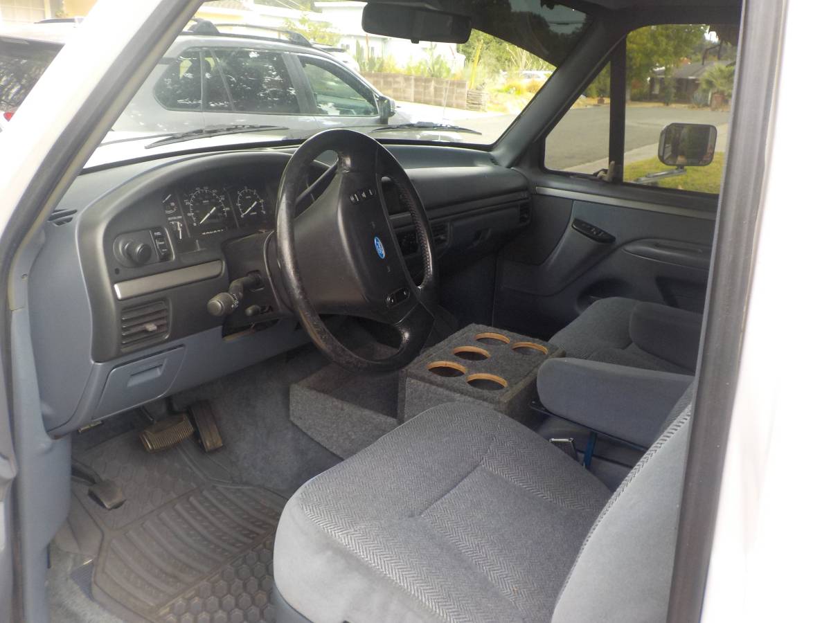 Ford-f-250-1993-white-3