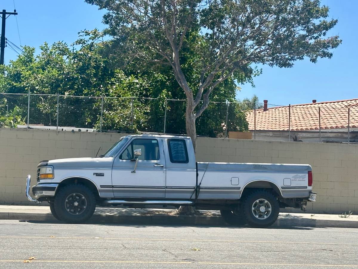 Ford-f-250-1994-custom-15