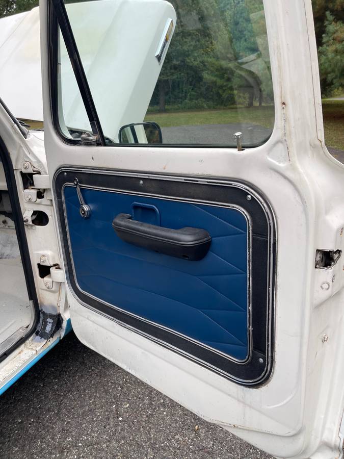 Ford-f-250-camper-special-1971-9