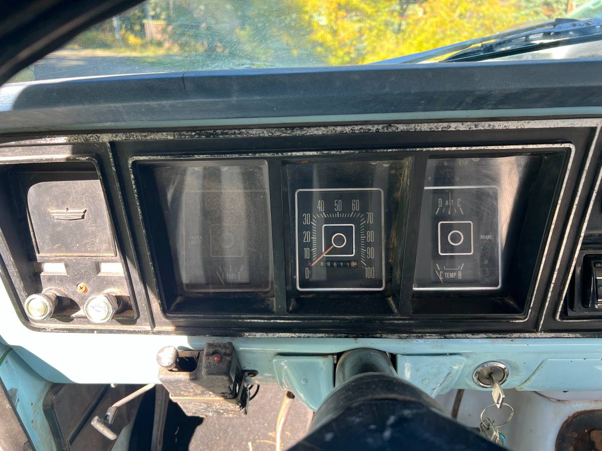 Ford-f-250-camper-special-1976-blue-14