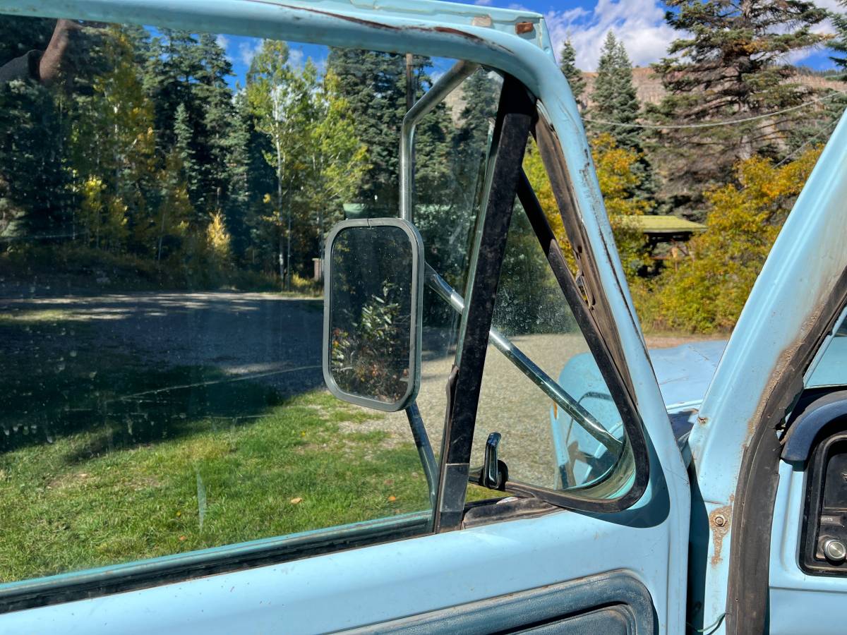 Ford-f-250-camper-special-1976-blue-6