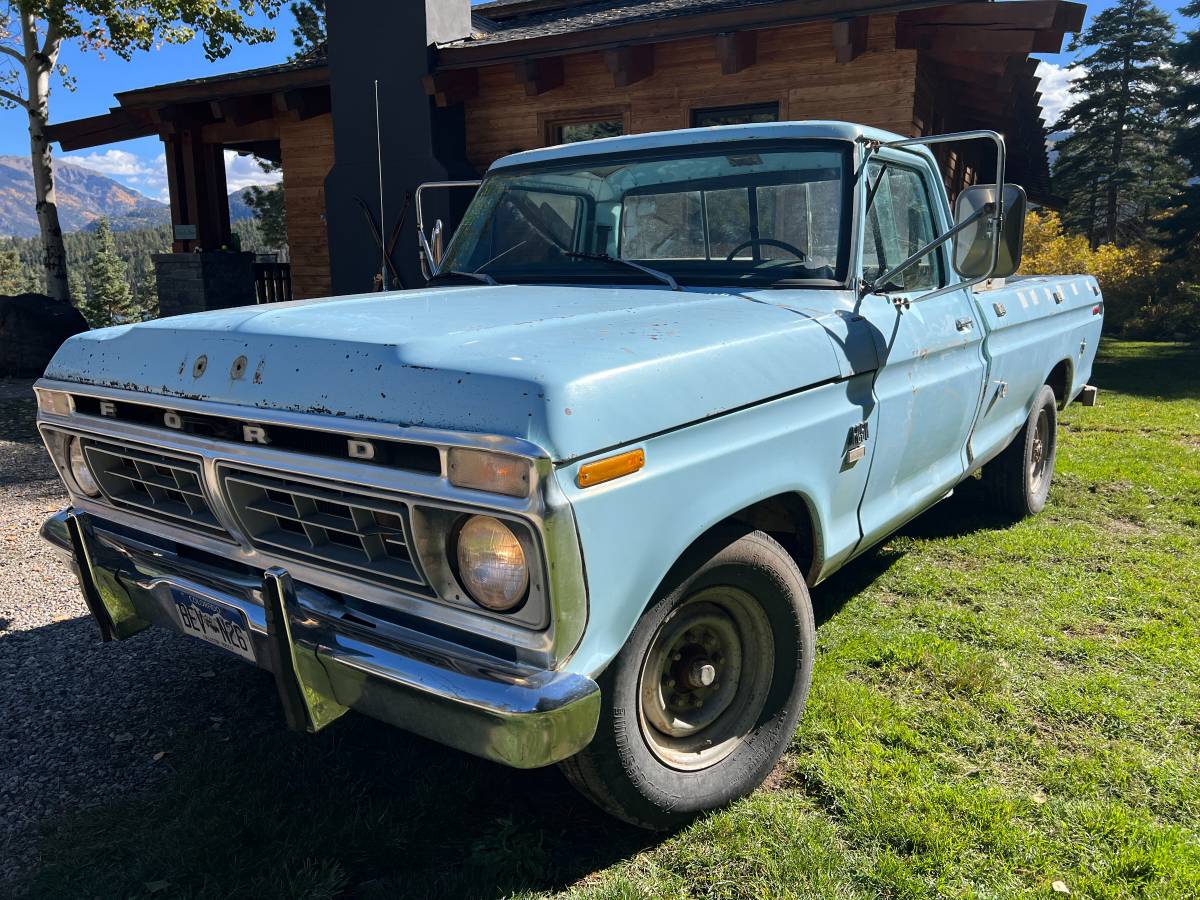 Ford-f-250-camper-special-1976-blue-8