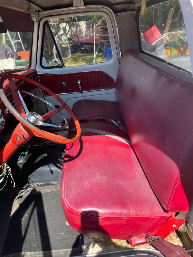 Ford-f-250-custom-cab-1964-white-12
