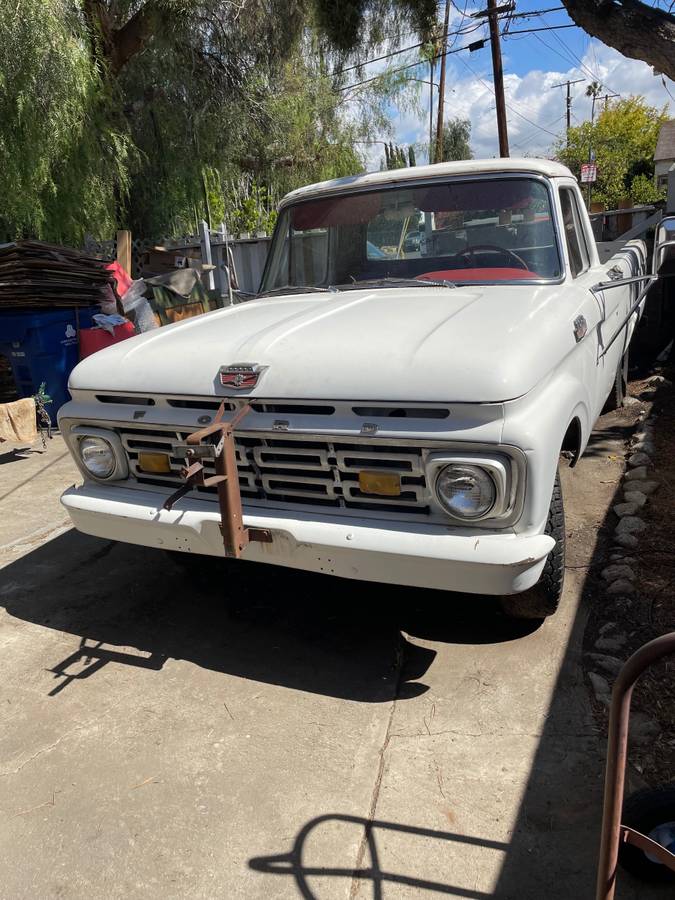 Ford-f-250-custom-cab-1964-white-3