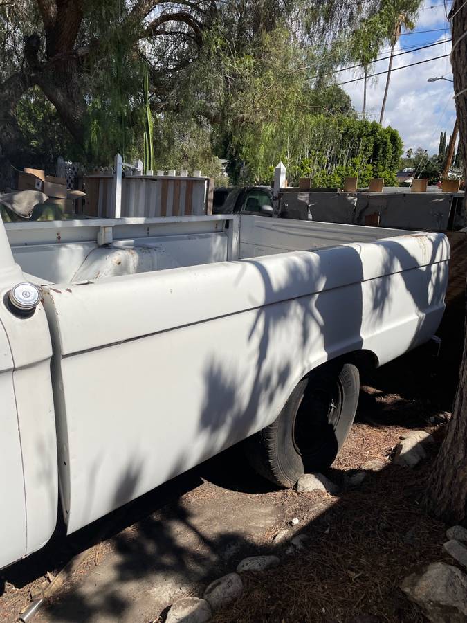 Ford-f-250-custom-cab-1964-white-5