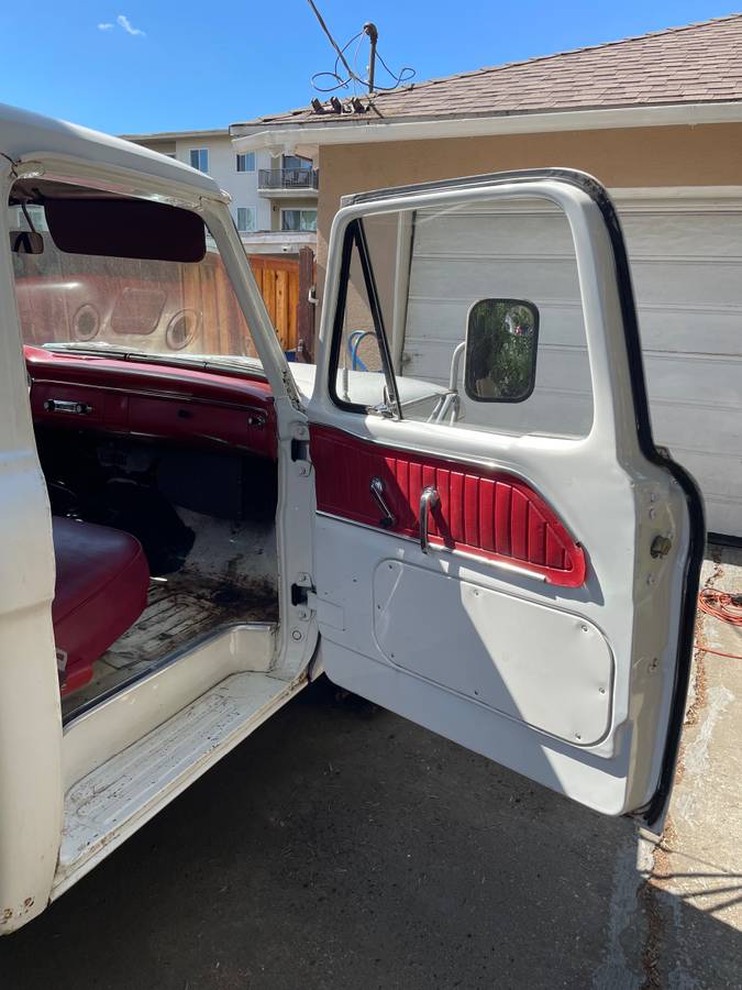 Ford-f-250-custom-cab-1964-white-8