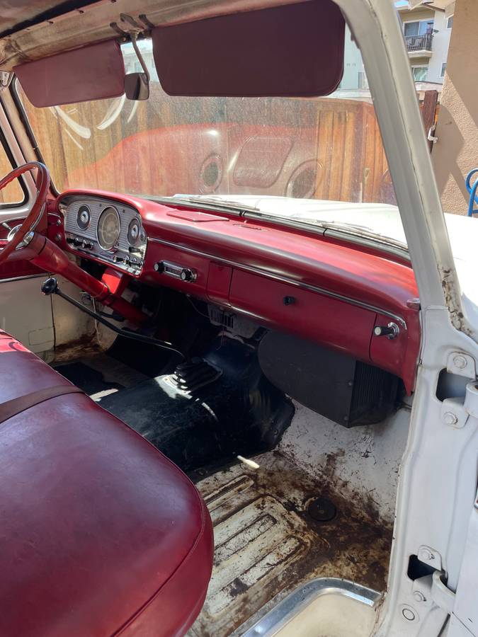 Ford-f-250-custom-cab-1964-white-9