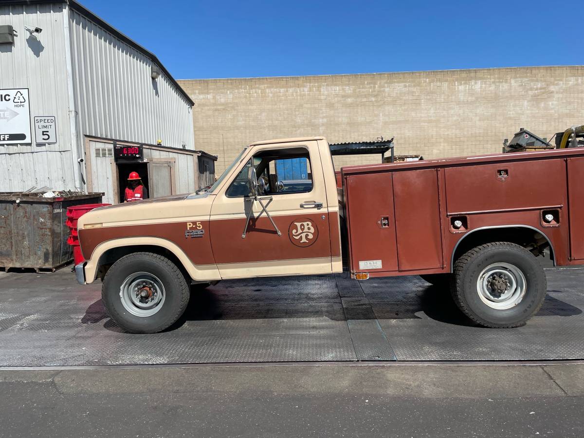Ford-f-250-diesel-1985-brown-13