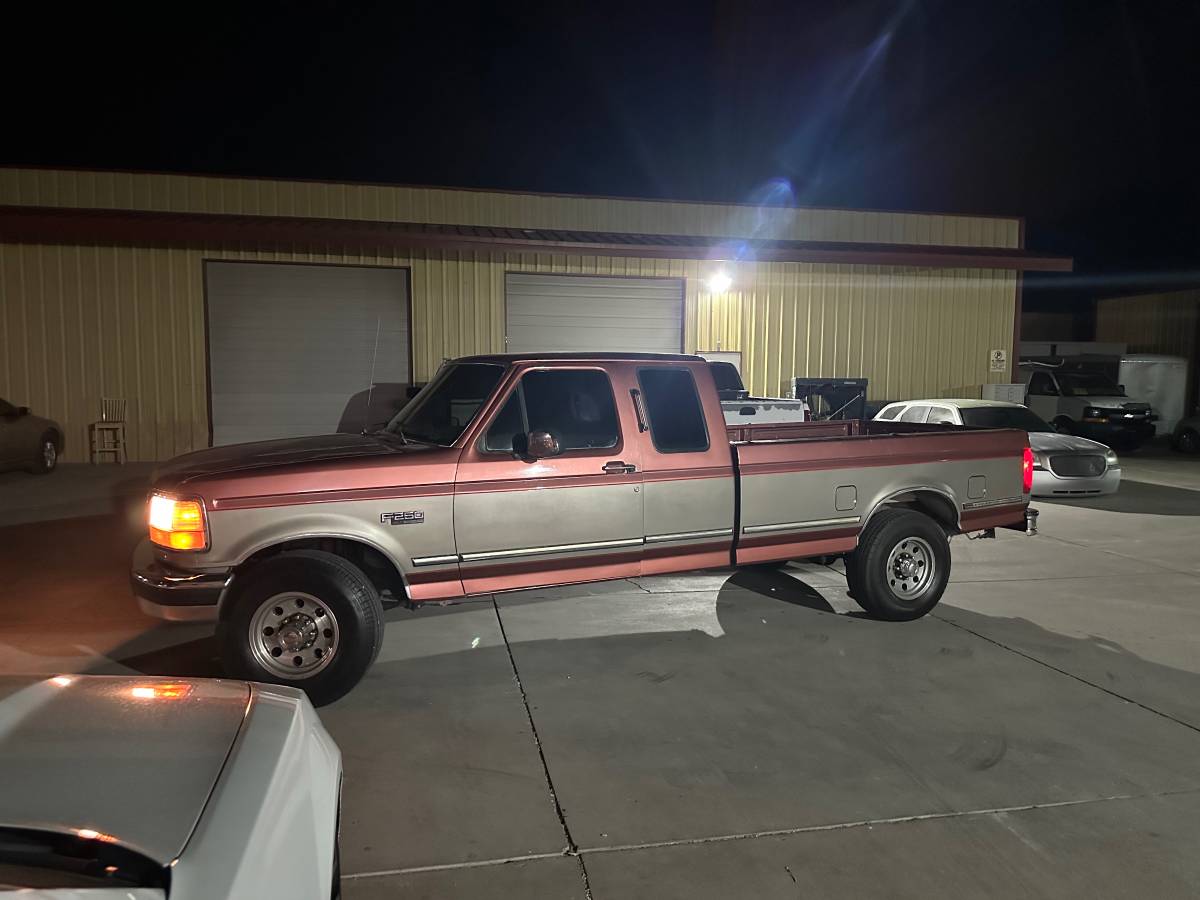 Ford-f-250-diesel-1994-red-1