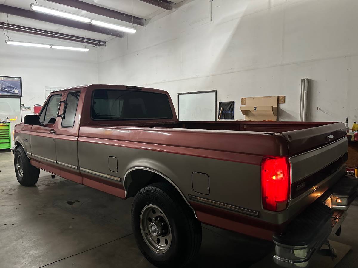 Ford-f-250-diesel-1994-red-21