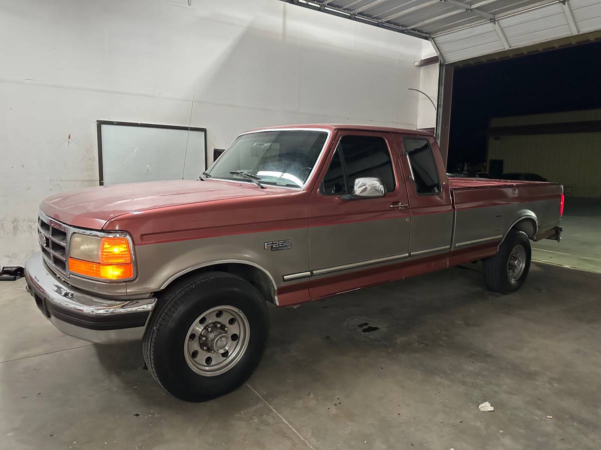 Ford-f-250-diesel-1994-red
