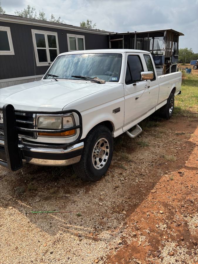 Ford-f-250-diesel-1995-white-1