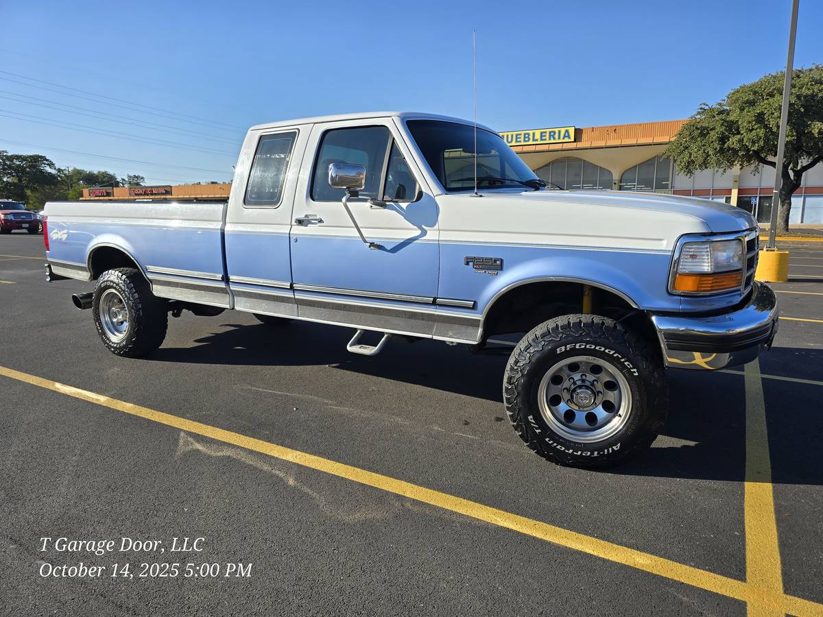Ford-f-250-diesel-1996-white-11
