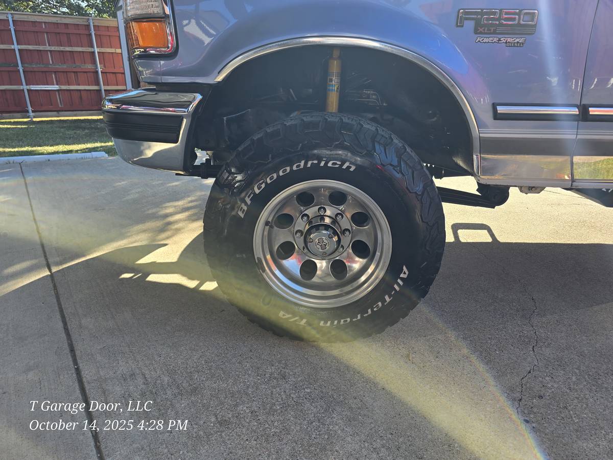 Ford-f-250-diesel-1996-white-18