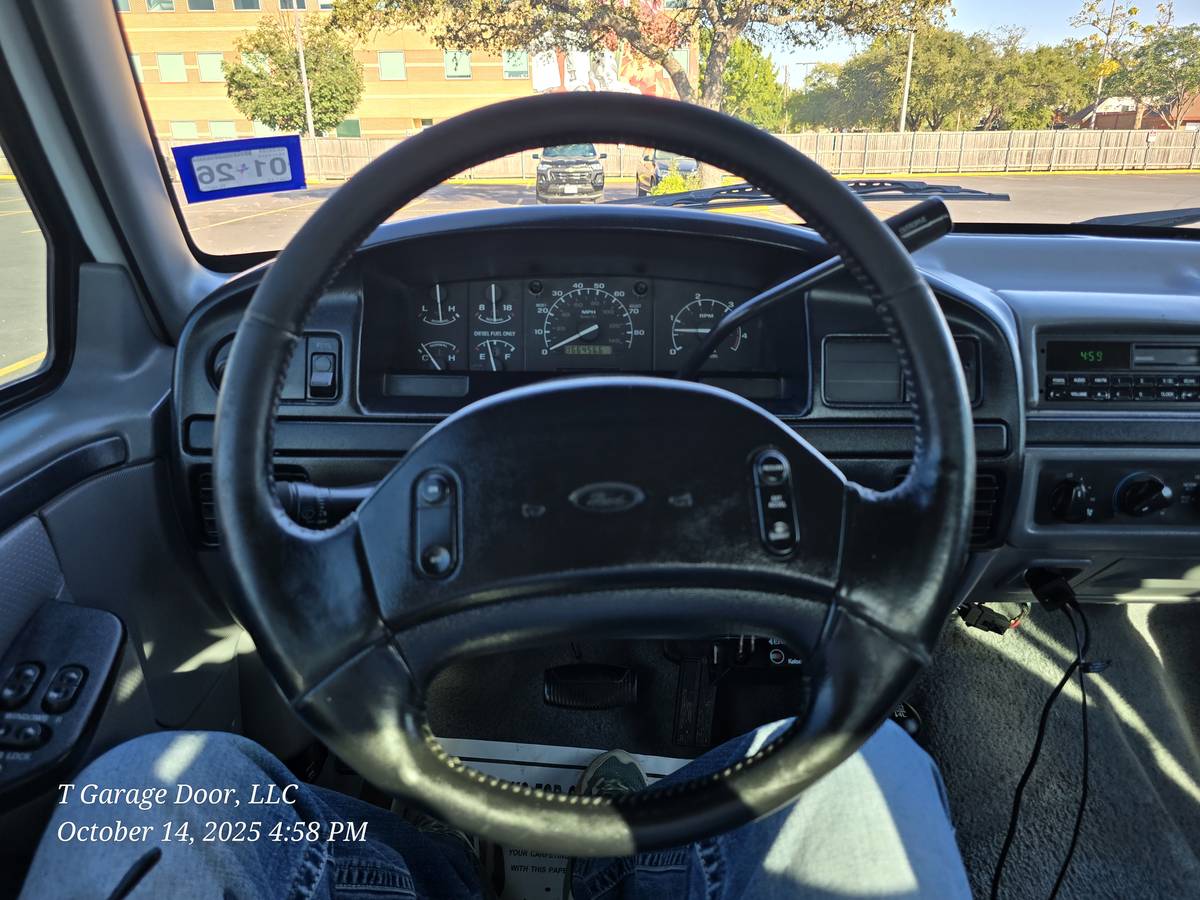 Ford-f-250-diesel-1996-white-19