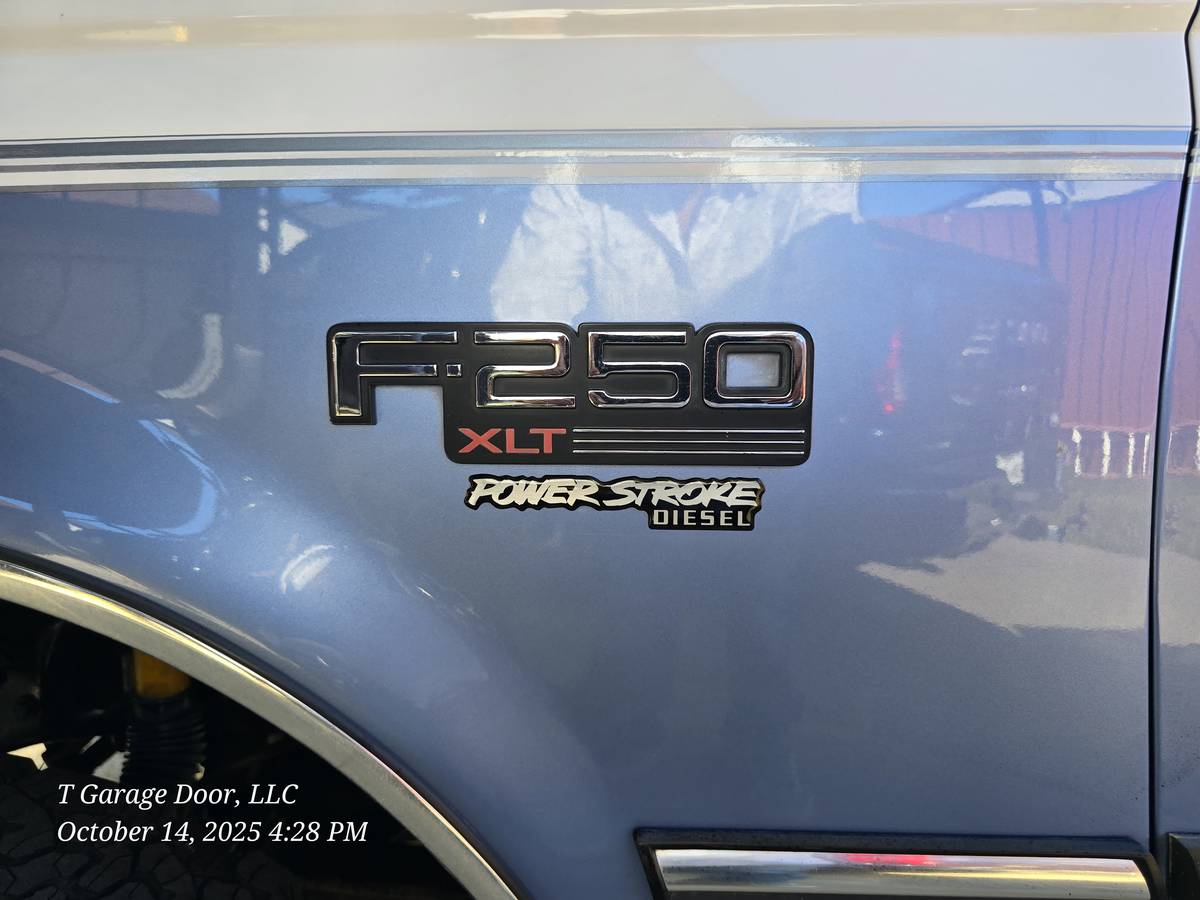 Ford-f-250-diesel-1996-white-2
