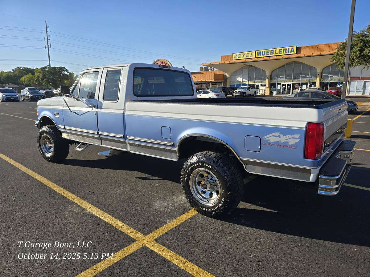 Ford-f-250-diesel-1996-white