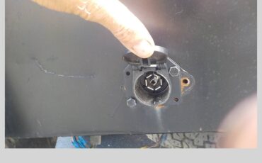 Ford-f-250-sd-stake-bed-truck-diesel-1988-white-16