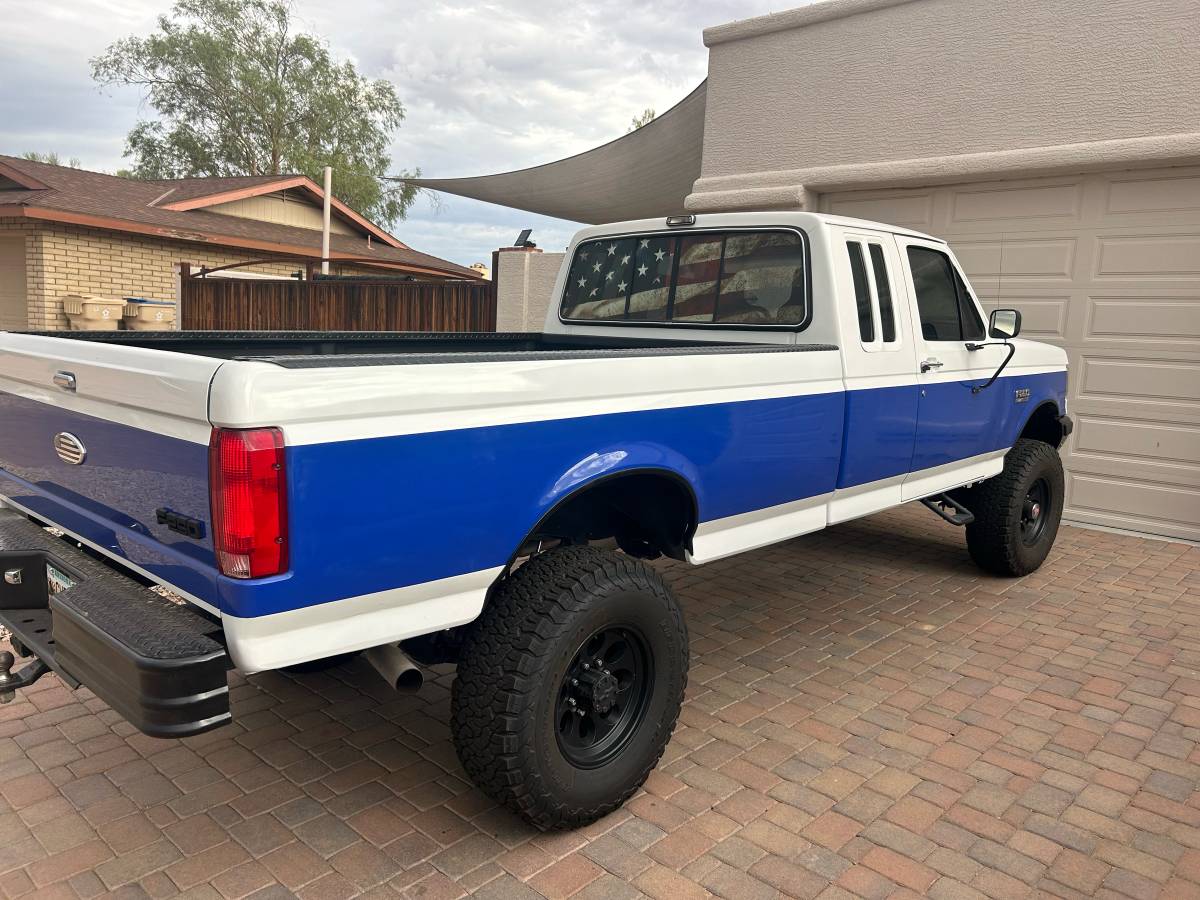 Ford-f-250-xlt-1991-white-6